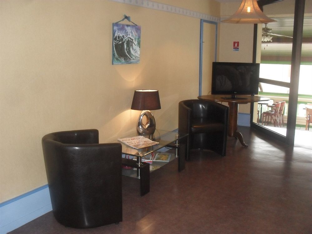 Logis Hotel Restaurant & Pizzeria Vuillot Cuiseaux Exterior foto